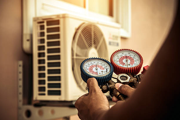 Professional Hvac technician working in Fair Lawn, NJ